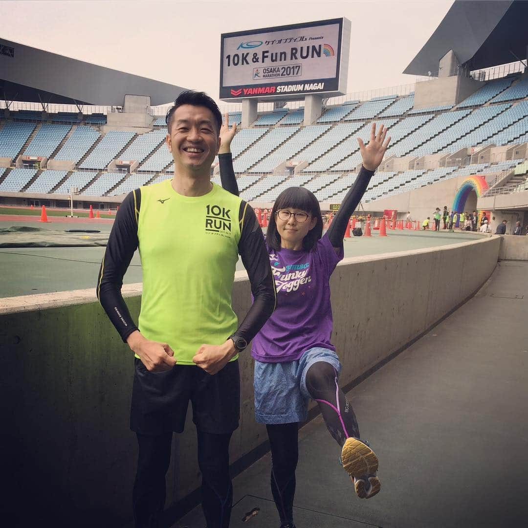 土井コマキさんのインスタグラム写真 - (土井コマキInstagram)「みんながんばれー🏃‍♀️🏃ランイベント司会でーす💨走るのにちょうどいい天気でーす👟 #fm802 #funkyjoggerz #大阪マラソン」6月11日 9時38分 - doikomaki