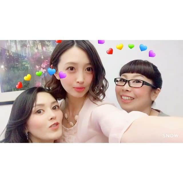 沢田ゆうのインスタグラム：「動画ですよー。笑 今日も沢山笑いを堪えました🤣 大好きなお二人💞💞お疲れ様でした！！ #ショートドラマ #shoot」