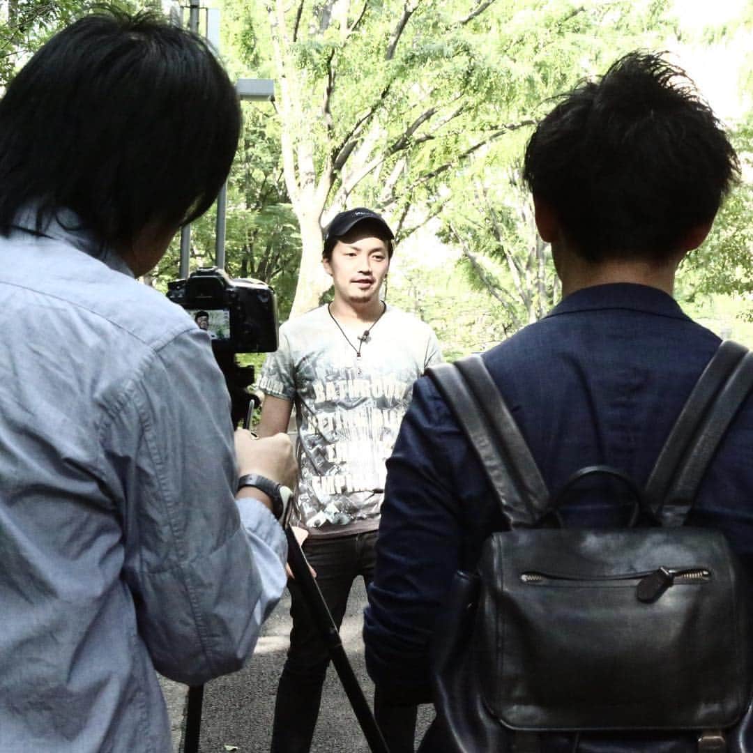 ナンパ系ファッショニスタ　キャンのインスタグラム：「昨日は撮影だたよ。  やっぱ自然はいいね！  #撮影 #東京 #新宿 #公園 #芸能人風発言」