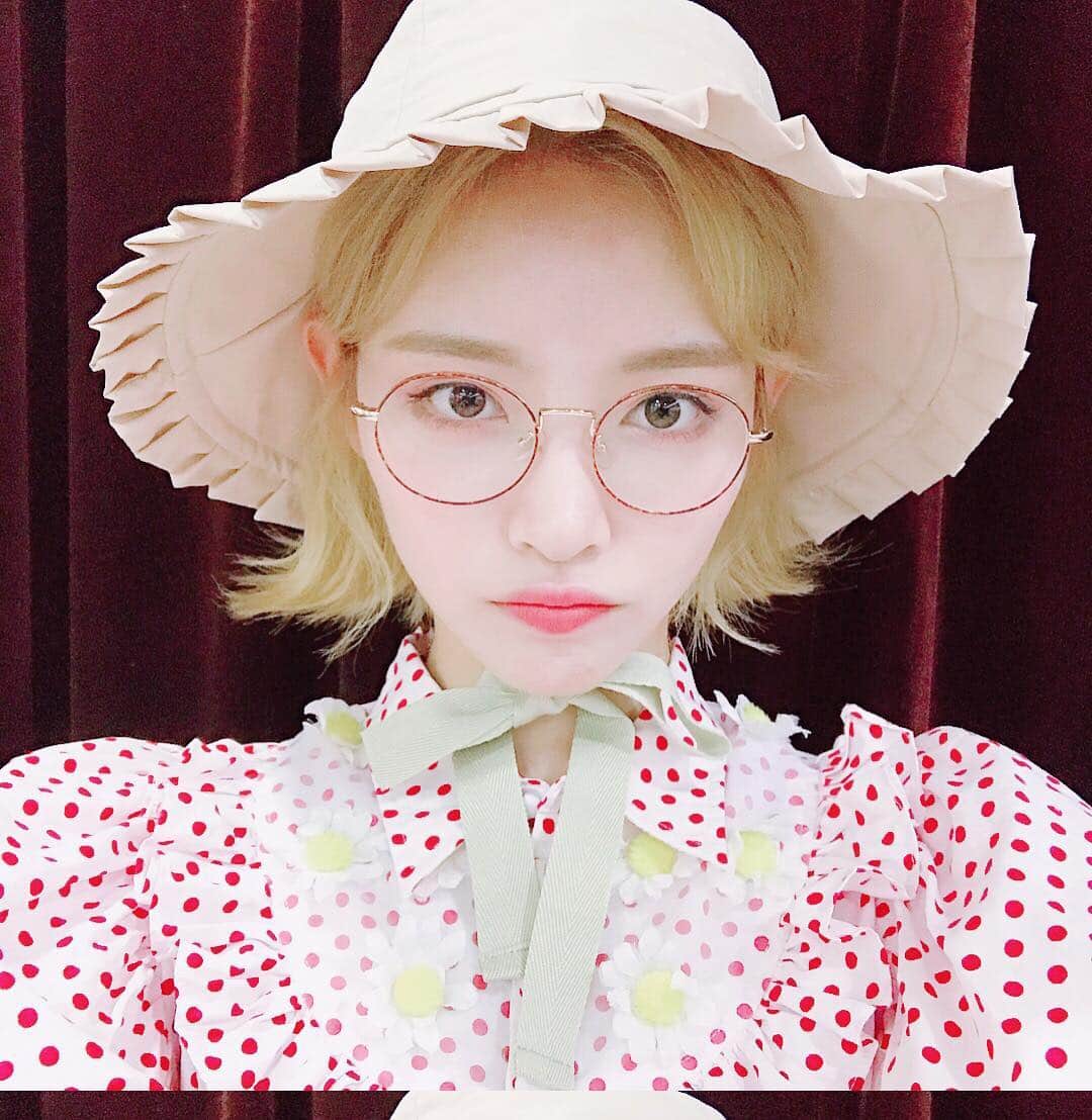 KIKIのインスタグラム：「☀️☀️☀️装作是晴天」
