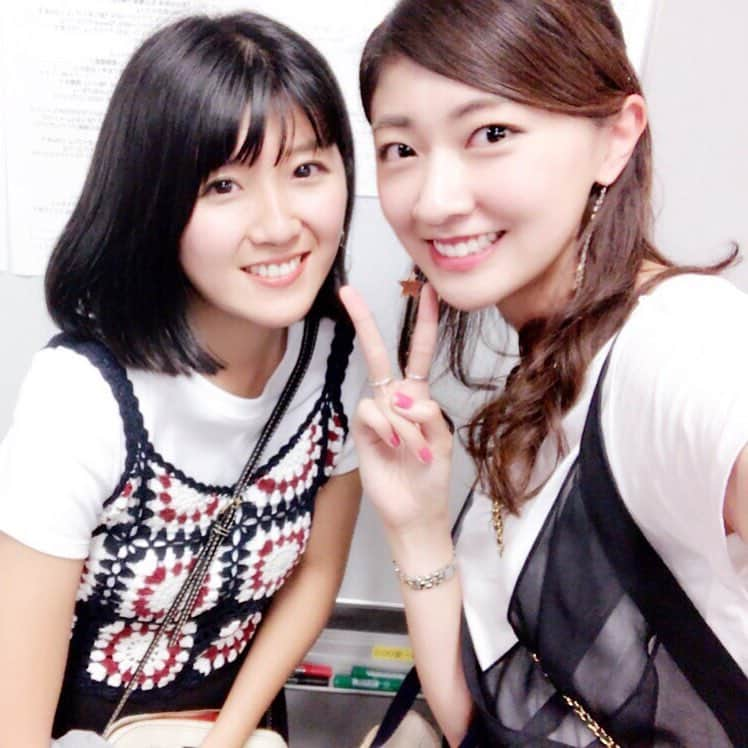 徳永千奈美さんのインスタグラム写真 - (徳永千奈美Instagram)「とっくまーーーー💗💗💗💗💗 ラップやる時は絶対DJゆりなかかせない！！！笑 ドゥンドゥン♩笑  #Berryz工房  #熊井友理奈 #久しぶりに会った #安定のおふざけ  #大好き」6月13日 19時27分 - chinami.tokunaga