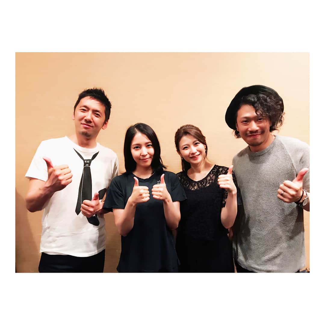 BoAのインスタグラム：「バンドのみんな(櫻井くん、のなちゃん、イッフィ-さん) もお疲れ様でした！ 最後はVALENTIでcheers!! 🍷🥂🍻」