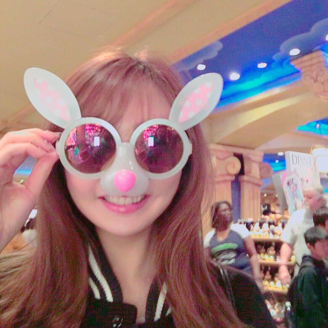 西村笑花さんのインスタグラム写真 西村笑花instagram ディズニーイースター明日で終わっちゃう W うさぎの サングラス買ったから もう1回行きたかったなぁ Disneysea Easter Japanesegirl ディズニーシー ディズニーイースター
