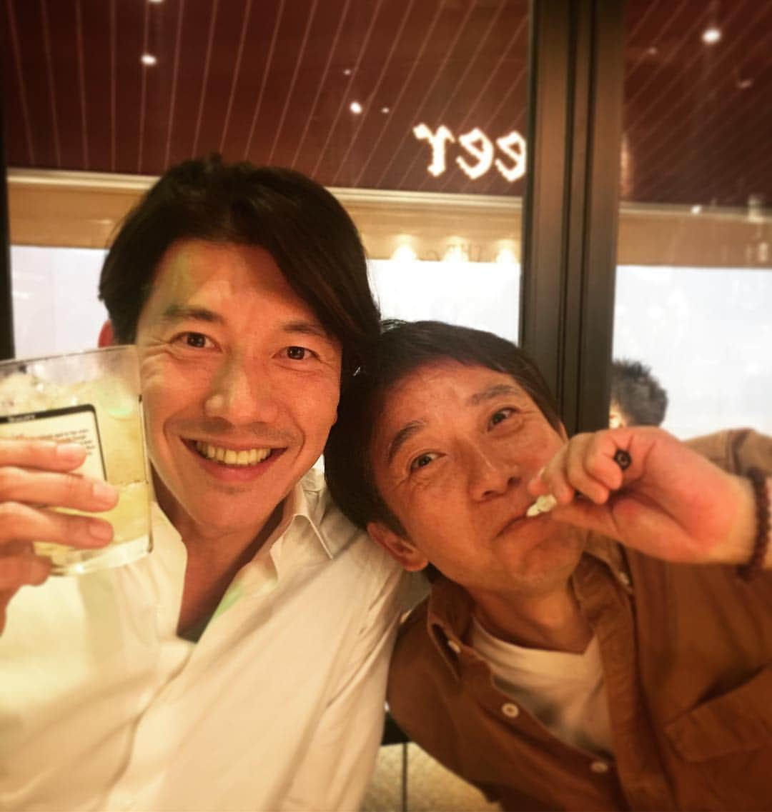 盛岡豊さんのインスタグラム写真 - (盛岡豊Instagram)「事務所の先輩、ミスターちんさんと。 いつ会っても素敵なパイセンですわ♪ #ミスターちん #パイセン」6月15日 1時43分 - yutakabob