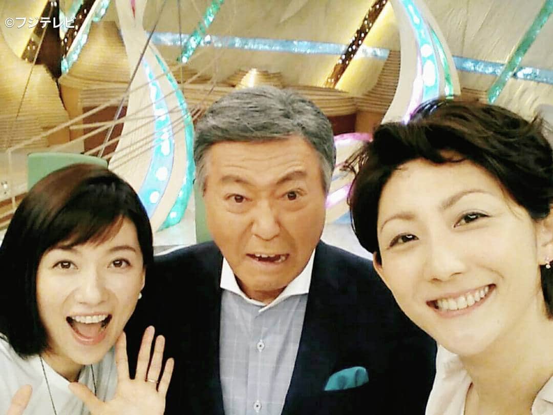 フジテレビ「とくダネ！」のインスタグラム：「評判の森本さん自撮りシリーズ☆ 今日は小倉さんと梅津さんとの3shotなのですが…さて、#どんなセリフが合うでしょう？( ´艸｀) #小倉智昭 #梅津弥英子 #森本さやか  #とくダネ大喜利 #大喜利 #自撮り #自撮り女子 #とくダネコーデ #ファッション #コーディネート #今日のコーデ #アナウンサー #2017 #6月15日 #木曜日 #とくダネ #tokudane #フジテレビ #fujitv 170615」