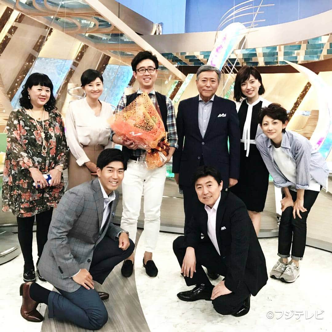フジテレビ「とくダネ！」のインスタグラム：「2013年からコメンテーターを務めてくださった木暮太一さんが、今日、とくダネ！を卒業しました！ 長い間、ありがとうございました♪ #木暮太一 #卒業 #ありがとう #記念写真 #小倉智昭 #菊川怜 #梅津弥英子 #笠井信輔 #森本さやか #内野泰輔 #中瀬ゆかり #とくダネコーデ #ファッション #コーディネート #今日のコーデ #アナウンサー #コメンテーター #2017 #6月16日 #金曜日 #とくダネ #tokudane #フジテレビ #fujitv 170616」