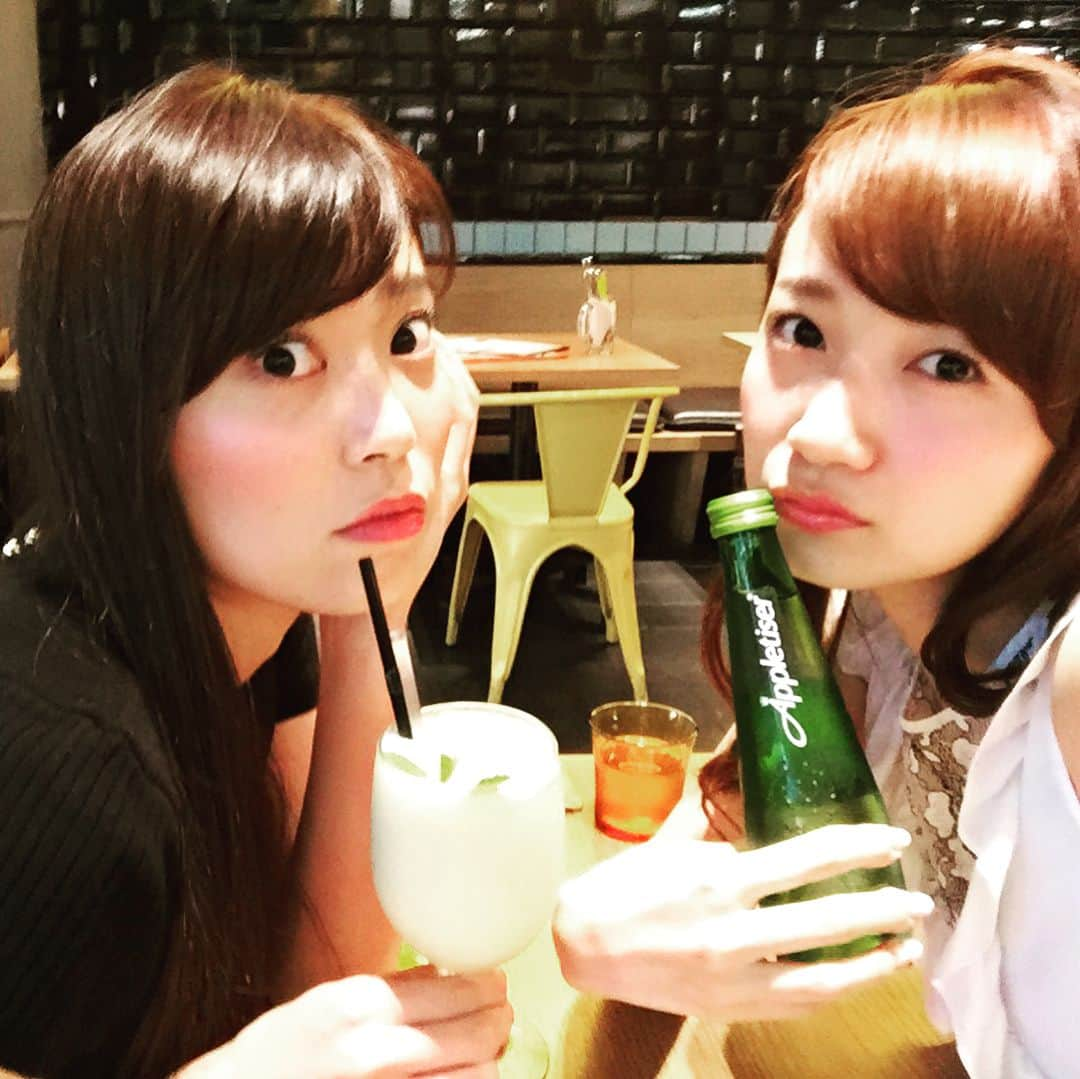 松原江里佳さんのインスタグラム写真 - (松原江里佳Instagram)「かよちゃんに会いすぎ笑。そしてうざめ。J:COMテレビ「集合！日本全国スターペット！」今日13:30〜14:00放送✨🐶🐱再放送は…7/2(日) 22:30〜23:00、7/4(火) 22:00〜22:30、7/8(土) 13:30〜14:00、7/9(日) 22:30〜23:00、7/11(火) 22:00〜22:30、7/15(土) 13:30〜14:00❤️ #スターダスト #フリーアナウンサー #アシスタント #jcom #ジェイコム #ペット #スター #陣内智則 さん #猫 #犬 #アニメ #アイドル #大好き #水月桃子 さん #石原さくら さん #多田あさみ さん #ビリッチ #theberich #アニメーター #宮坂 さん #動物 #コスメ #女の子 #メイク #美容 #ディーゼル #カフェ #アップルタイザー #スムージー」7月1日 10時15分 - erika_matsubara