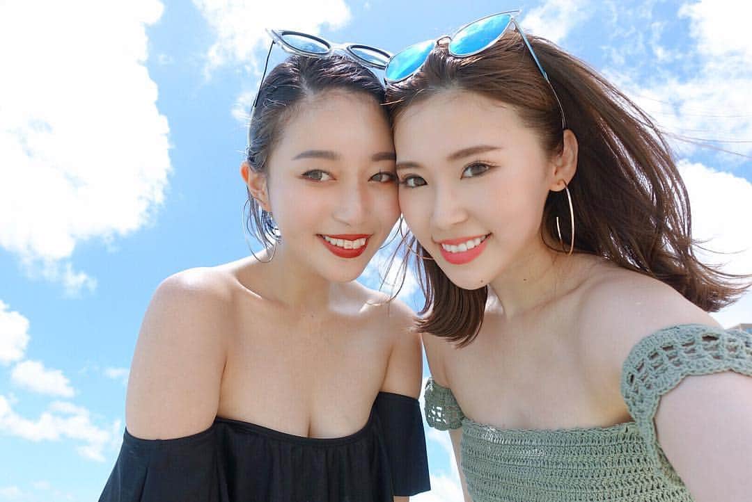 藤川沙弥のインスタグラム：「朝ごはんをtakeoutして TUMONビーチでのんびり🏖🐳💙 . . . #travel#trip#off#happy#ocean#sky#beautiful#guam#swimwear#pool#bikini#resort#水着#インポートビキニ#ビキニ#女子旅#旅行#グアム#グアム旅行#グアム女子旅#リゾート #여행스타그램#여행#일상#셀카#셀피#셀스타그램#친스타그램#ansayagram#sayapi_trip」