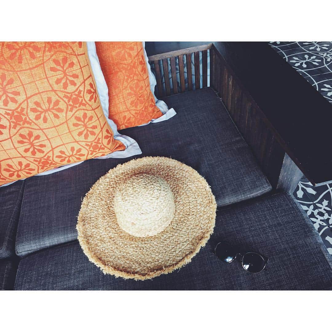 のインスタグラム：「7月の始まりはタイから🕶🌞✨ . #travel」