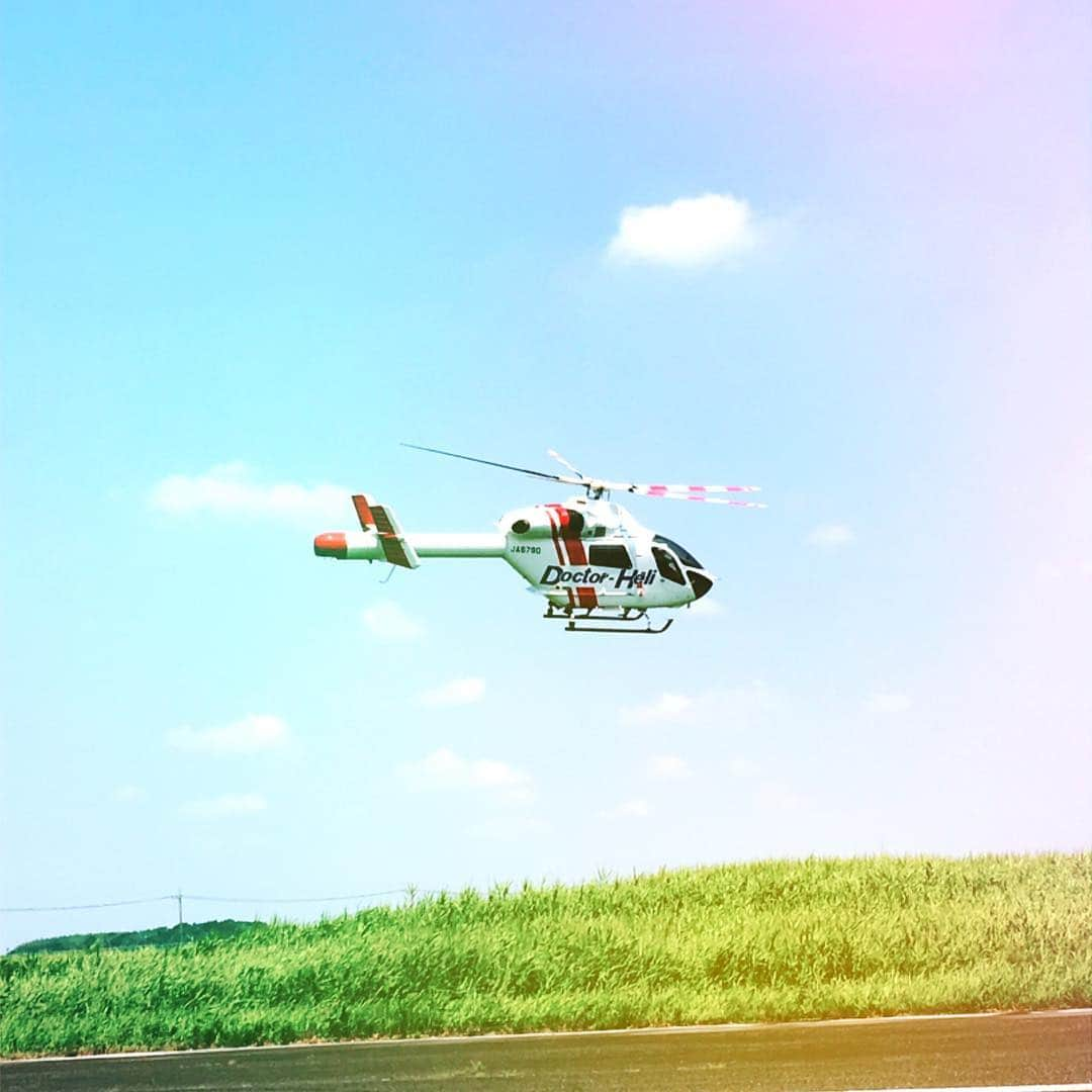 フジテレビ「コード・ブルー」さんのインスタグラム写真 - (フジテレビ「コード・ブルー」Instagram)「公式Instagram始めました🚁  #コードブルー #ドクターヘリ #インスタ #はじめました #やっぱり最初はヘリの写真 #山下智久 #新垣結衣 #戸田恵梨香 #比嘉愛未 #浅利陽介 #今日藍沢先生と名取先生は #幕張に出張中 #みんなは撮影してるよ」7月1日 17時16分 - codeblue3_fujitv