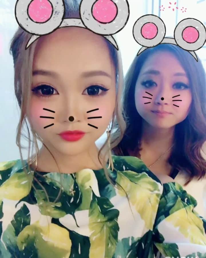 のいちゃんのインスタグラム：「かわいくてしかたない。 . . . #ちゅーちゅー #xoxo #じゅんな #声 #酒焼け」