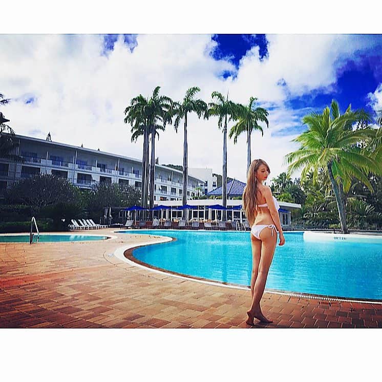 のインスタグラム：「#ニューカレドニア#instagood#instapic#trip #travel#✈#pool#hip#white#hotel#旅行#blue#タビジョ」