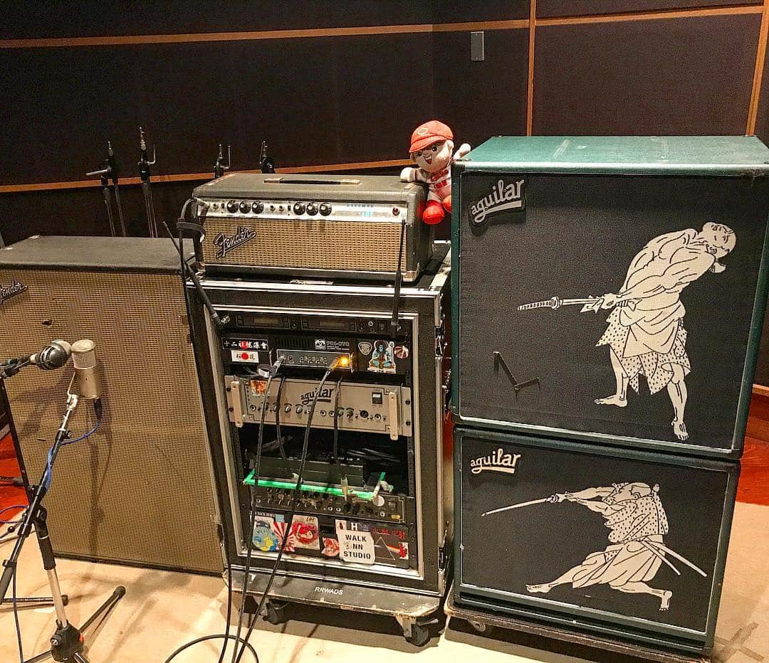 のインスタグラム：「ちぴー！！#カープ坊や #fender #fenderbassman #aguilar」