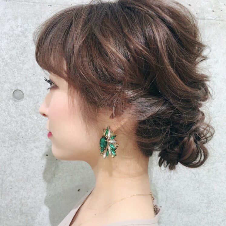 樋浦結花さんのインスタグラム写真 - (樋浦結花Instagram)「ヘアアレンジは 早朝からfreeraのryoさんがして下さいました❤️ 可愛いし、踊っても崩れない👍 最強のヘアアレンジ ありがとうございます😍💕💕 #freera #表参道徒歩三分 #ヘアアレンジ #アップヘア #結婚式ヘア #前髪あり#ryoさん」6月18日 22時29分 - hiura_yuika