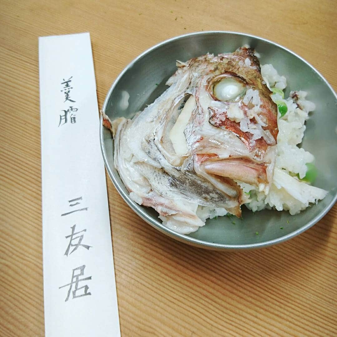 三島葉子さんのインスタグラム写真 - (三島葉子Instagram)「【Kyoto】茶懐石料理の調理をお願いされて、それには知らないことが多く迷いがたくさんありました💧でもほんまもんを頂くとその迷いがこんなにも…！飛び入り参加にも関わらずしっかりと鯛のおかしらも頂いとります、わーい🙆  #Kyoto #麩嘉 #錦市場 #三友居 #山本勝料理長 #茶懐石 #三島葉子」6月18日 18時01分 - mishima_yoko