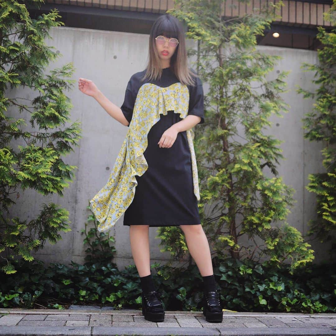 HONEY MI HONEY OFFICIALさんのインスタグラム写真 - (HONEY MI HONEY OFFICIALInstagram)「『MSGM』DRESS ¥55,000 『JUSTINE CLENQUET』Nancy choker gld ¥10,000 #HONEYMIHONEY #MSGM #justineclenquet #coordinate @mina42_」6月19日 17時32分 - honeymihoney_official