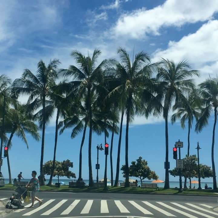 鈴原あいみのインスタグラム：「😝😝❤️❤️🍍🍍#happy」