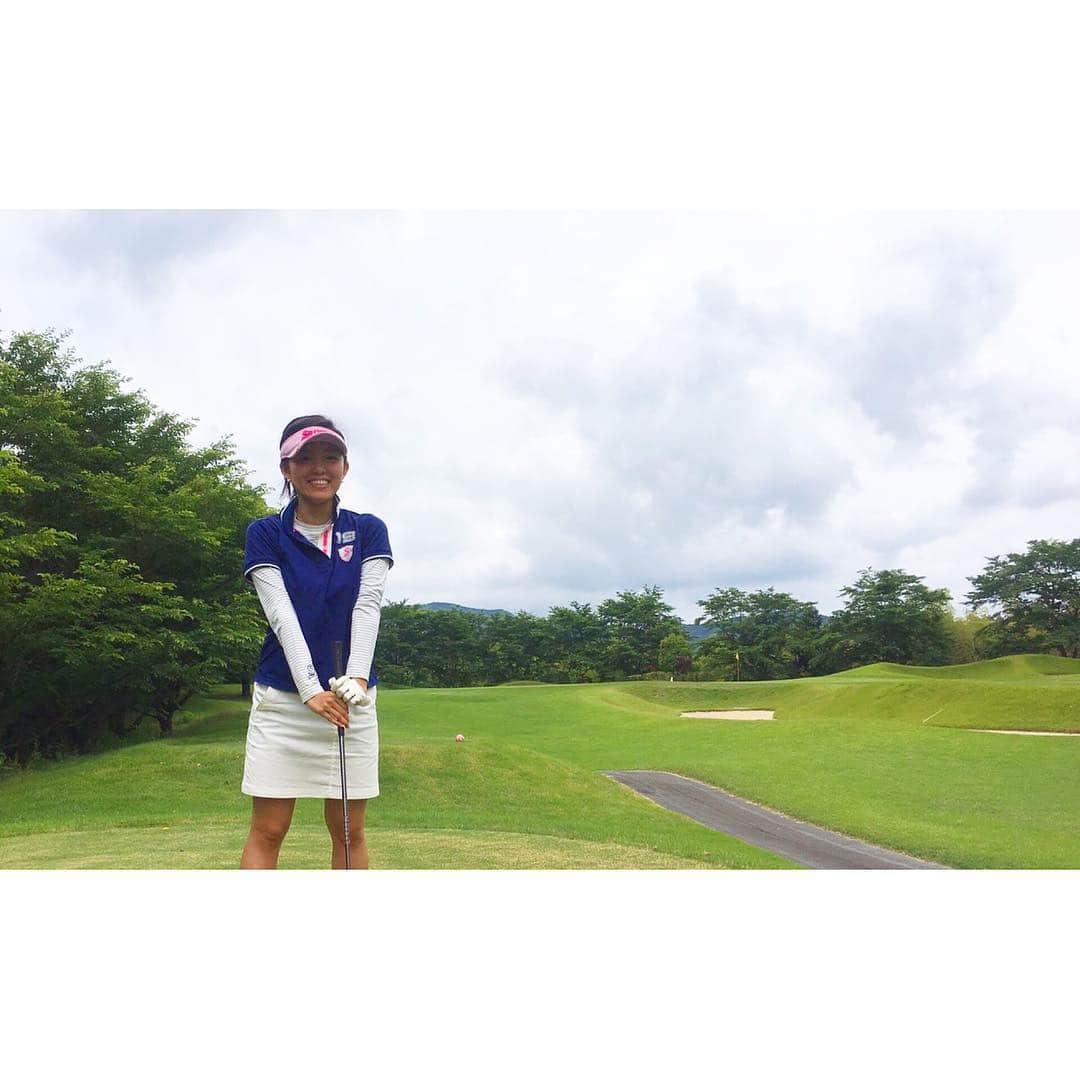 阿部優貴子さんのインスタグラム写真 - (阿部優貴子Instagram)「週末はゴルフ！！🤣⛳️⛳️⛳️ 大して練習もしていないのにベストスコアを10以上更新する奇跡が起き、終始ご機嫌でした。笑  #これを機に #練習しよう #練習あるのみ #ゴルフ暦だけは #もう６年 #ゴルフ #golf #hobby」6月19日 11時55分 - abe_yuki94