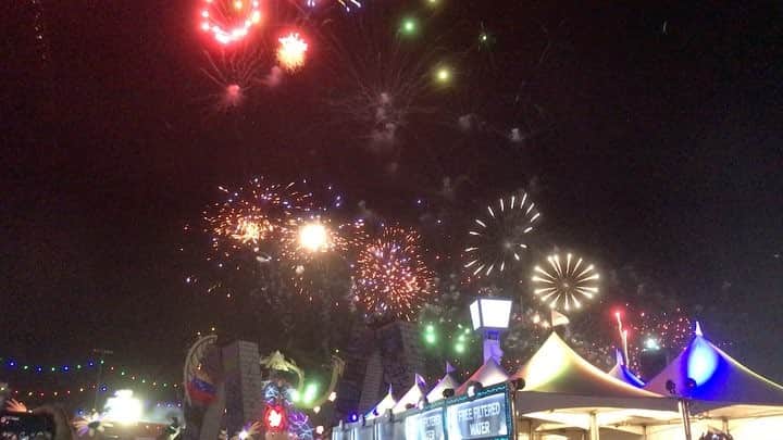 ヒューバートのインスタグラム：「EDC IM DONE, SEND ME HOME NAO.」