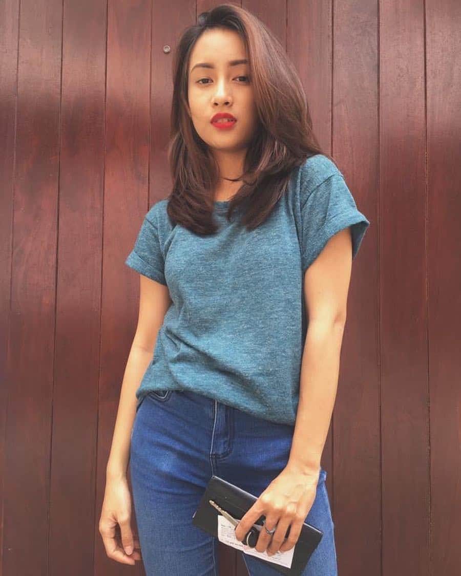 桜井あゆのインスタグラム：「Lagi kangen rambut sebahu 😐」