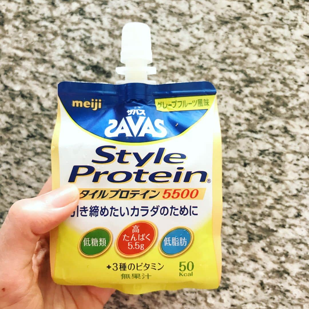 中村アンさんのインスタグラム写真 - (中村アンInstagram)「ゆる〜い筋活してますか？ 私は ガチな時 なにもしない時 ゆる〜い時 と、 体調に合わせて様々ですが⚠️ 終わった後は、 少しプロテインを取るの方が👍🏻 たんぱく質大事。 #savas  #styleprotein」6月20日 22時24分 - cocoannne