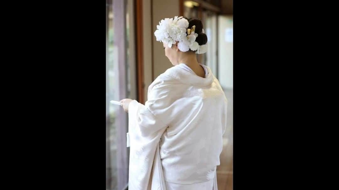 晴レの日｜HARENOHIのインスタグラム：「プレ花嫁さん必見！和装花嫁ヘアスタイル特集Vol.2 #晴レの日 #和装 #和婚 #結婚式 #神前式 #神社結婚式 #プレ花嫁 #卒花 #日本中のプレ花嫁さんと繋がりたい #和婚をもっと盛り上げたい #結婚式準備 #おめでとう #2018年春婚 #2017年秋婚 #和装ヘアスタイル #花嫁ヘアスタイル #kimono #weddingphotography #wedding #japan #happy #love #japanesewedding　#cooljapan #instagood #harenohi」
