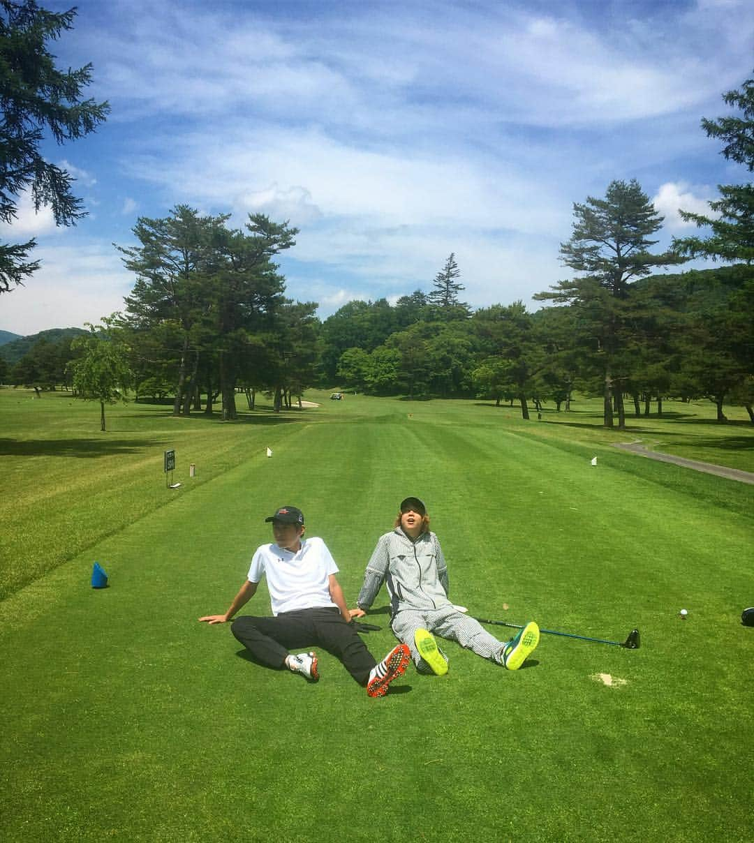 Tomoyaさんのインスタグラム写真 - (TomoyaInstagram)「とーる氏とイケダ氏とゴルフ⛳️ 天気もよくて気持ちよかった☺️ #ゴルフ部 #俺はまだ2回目やけど #ゴルフめっちゃ楽しいね」6月22日 19時20分 - tomo_10969