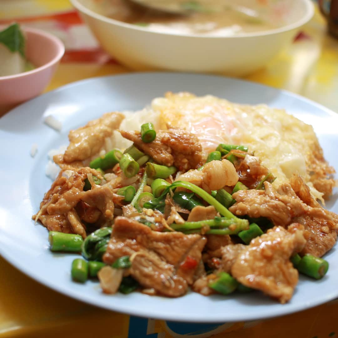 馬場裕之のインスタグラム：「ガパオ3種😋」