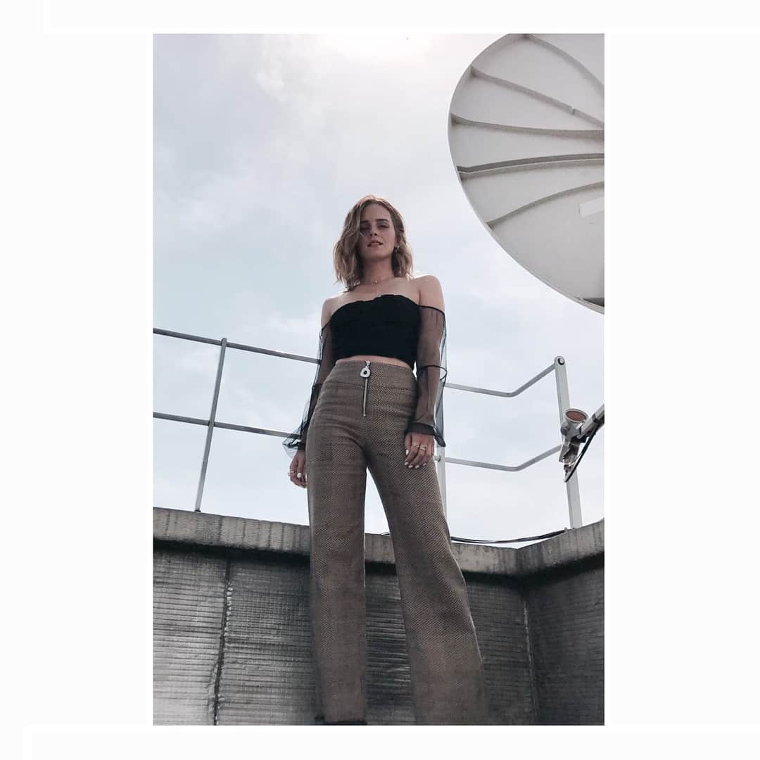 ザ・プレス・ツアーさんのインスタグラム写真 - (ザ・プレス・ツアーInstagram)「Le Bristol makes its own honey on the roof! 🇫🇷 🐝 ❤  The @edun trousers are created by artisans in Burkina Faso, featuring a zipper made from recycled brass. EDUN is building long-term, sustainable growth opportunities by supporting manufacturers, community-based initiatives and partnering with African artists and artisans. Top is @breelayneofficial and made in downtown LA by local artisans from mesh and lined in silk. Both materials were leftovers discarded by other designers, and were bought to recycle and repurpose in new garments. For every item sold, a tree is planted. Bag made in a family-owned factory in Alicante, Spain by @m2malletier. The factory was opened in 1981 by shoe designer Jaime Romero and his wife. Today, 25 artisans from the local town of Sax work in the factory and have been working there for at least 15 years. Everything is handcrafted using skills and traditions which have been passed down generations. Shoes @creaturesofcomfort, crafted in a small factory just outside of Florence. Creatures of Comfort recently participated in #womentogether and #whyimarch campaigns donating a portion of its proceeds to Planned Parenthood and the ACLU and SPL Center. The brand is also participating in a campaign headed by Women for Women International that supports women in war zones. @shiffonco jewellery made in New York City. Half the profit from Shiffon's pinky ring collection and 10% of profits from all other Shiffon products directly fund seed grants for female entrepreneurs and companies that promote the well-being of women. Through partnering with One Young World, Shiffon has been able to reach a growing group of young innovators across the globe. All fashion info verified by @ecoage  All beauty brands are cruelty-free and formulated using both natural, mineral and organic ingredients. Beauty info verified by @contentbeauty」6月23日 21時50分 - the_press_tour