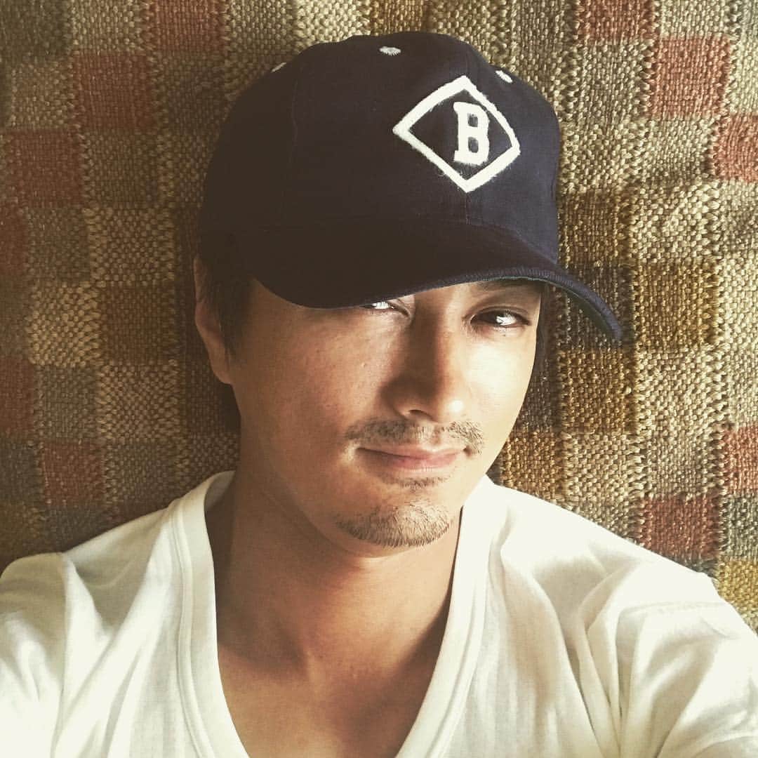 加藤厚成のインスタグラム：「@ebbetsvintage @jcrew  #bismarckchurchills #ビスマークチャーチルズ #1935 #bismarck #ビスマーク #northdakota #ノースダコタ #semipro #mlb #majorleague #メジャーリーグ #ebbetsfieldflannels #jcrew #別注 #exclusive #exclusivecaps #vintage #baseballcap #ballcap #キャップ #madeinusa #アメリカ製 #goodolddays #collection」