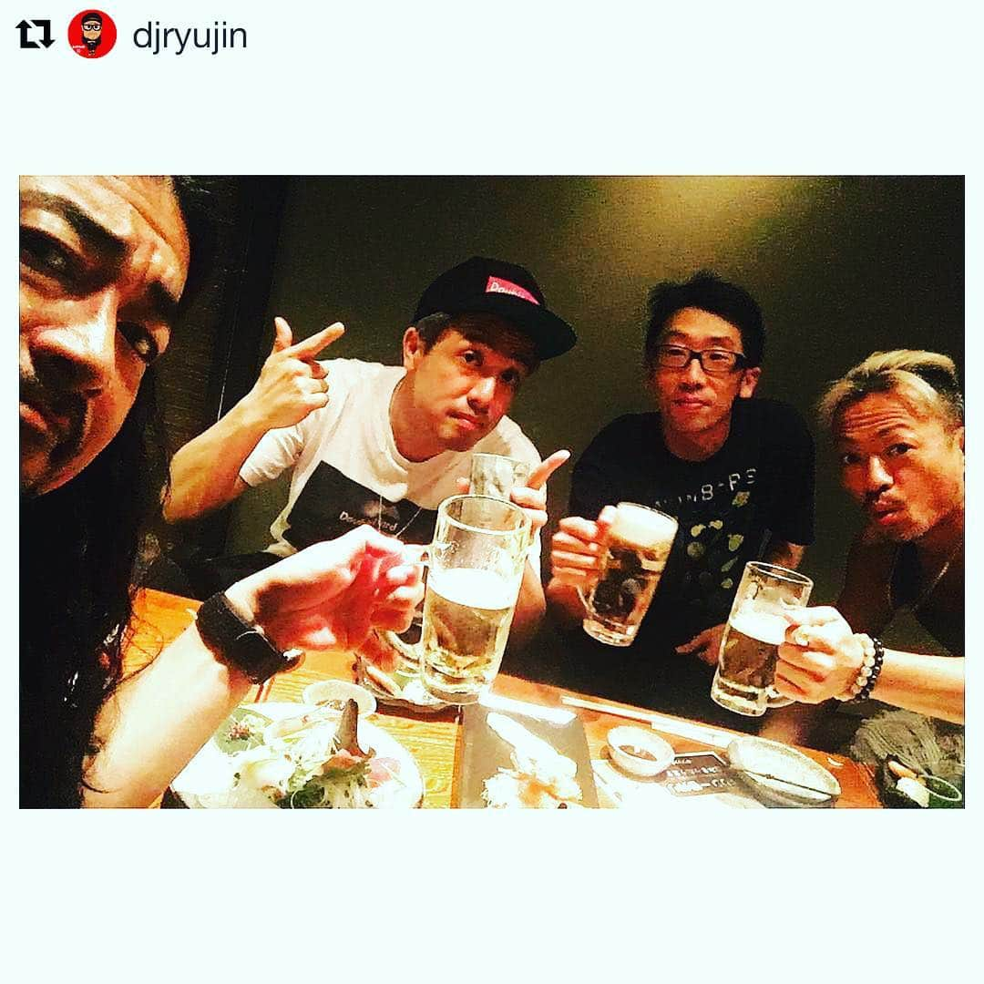 DJ SANCONさんのインスタグラム写真 - (DJ SANCONInstagram)「#Repost @djryujin (@get_repost) 名古屋宜しくお願いします！ ・・・ 🔥🔥🔥 今日の3fのゲストは @djsancon 絶対楽しいよ〜😁 お待ちしてます♩  #djlife #hiphoplife #musiclife #idcafe #nagoya #japan #京都音楽人 #DJサンコン #djsancon」6月24日 19時47分 - djsancon