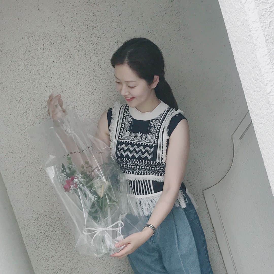 笛木優子のインスタグラム：「ずっと行ってみたかったお花屋さんに行けました💕😍 #edenworks #flower  #flowerstagram」