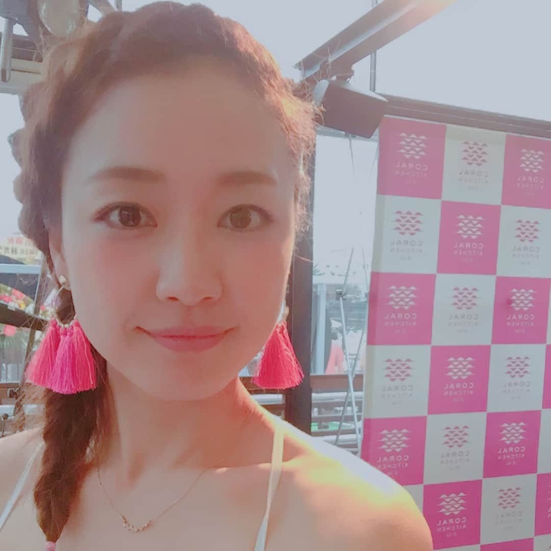 彼方茜香さんのインスタグラム写真 - (彼方茜香Instagram)「Reception paty♡ 中央卸売市場すぐ横に出来た水上レストラン！CORALKITCHEN at sea☆ secret liveにDef Tech(≧∇≦)♪ #コーラルキッチン #コーラルキッチンアットシー #coralkitchen  #coralkitchenatsea  #水上レストラン #インスタ映え #deftech #dj12  #ロータスサーフ芦屋 #aliveentertainment  #宮瀬れい  #三島ゆかり #のまももか #蒼井さや」6月26日 10時55分 - serikaochikata