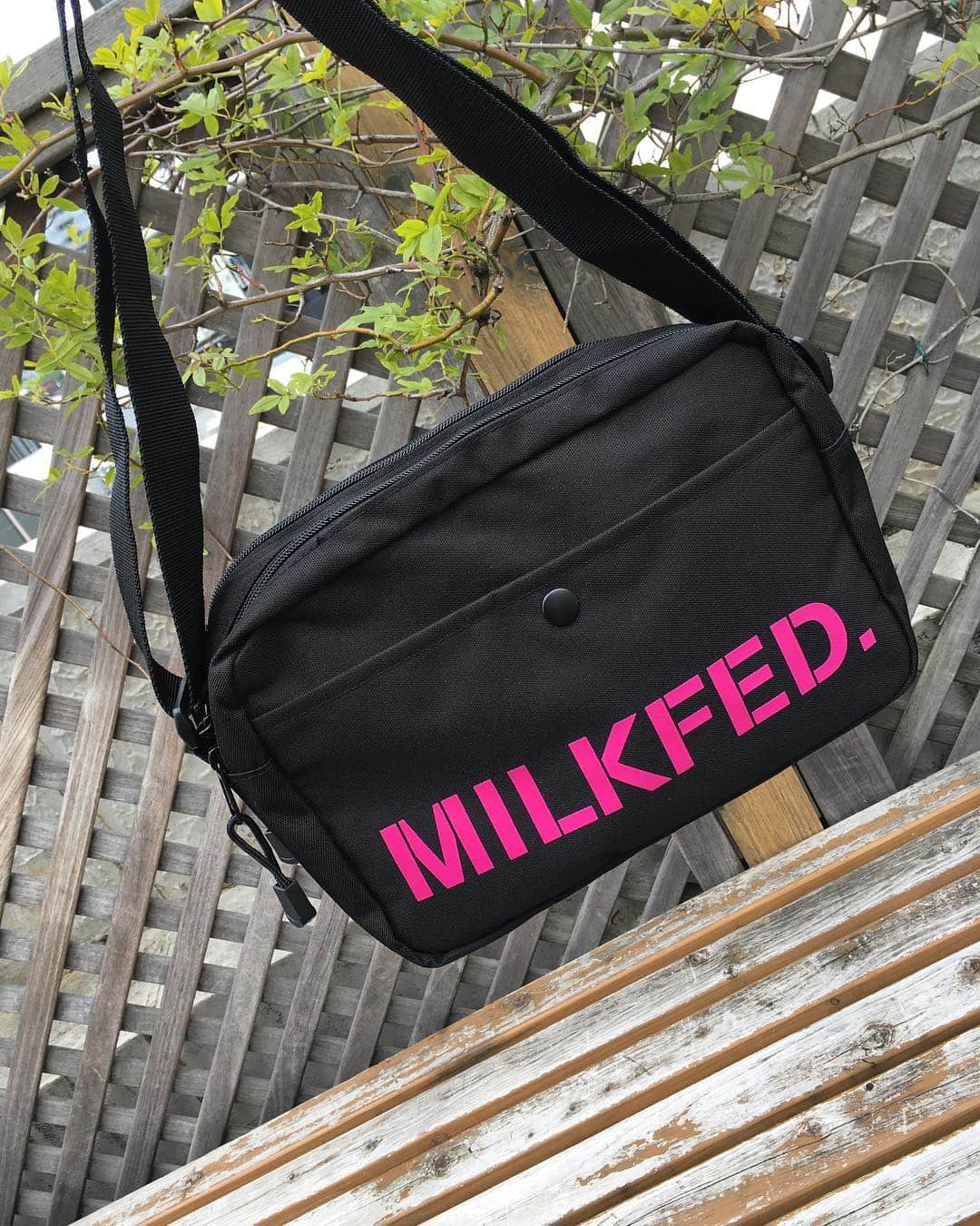 MILKFED.さんのインスタグラム写真 - (MILKFED.Instagram)「MILKFED.  BAG COLLECTION  存在感大のロゴも MILKFED.ならでは👏🏻👏🏻❤️❤️ SHOULDER BAG BAR ¥5,500+TAX  #フェス #bag #love #summer #ootd #fashion #milkfed #milkfedjp #ミルフェ #ミルクフェド @lumine_est @laforet_h @est_umeda #クレアーレ #札幌ステラプレイス」6月26日 14時01分 - milkfedjp