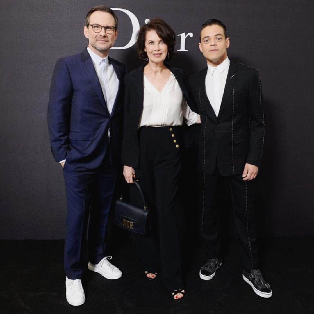 クリスチャン・スレーターのインスタグラム：「Congrats to @Kris_Van_Assche and @diorhomme on the innovative presentation at Grand Palais. And thank you for joining me, @daylehaddon! I'm so happy you were my date. #diorhomme #pfw」