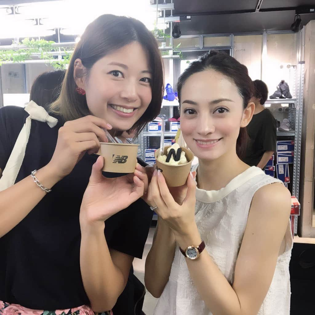 中村優さんのインスタグラム写真 - (中村優Instagram)「#newbalance 🏃‍♀️💨👟 💖🍨💖 こちらのネイビーげっとぉ🤗」7月25日 22時45分 - nkmr_yu