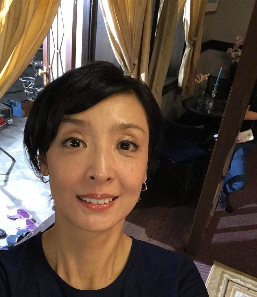 草刈民代さんのインスタグラム写真 - (草刈民代Instagram)「「定年女子」撮影中に自撮り。 楽しく撮影してます！ #定年女子 #草刈民代」7月26日 3時06分 - tamiyo_kusakari_official