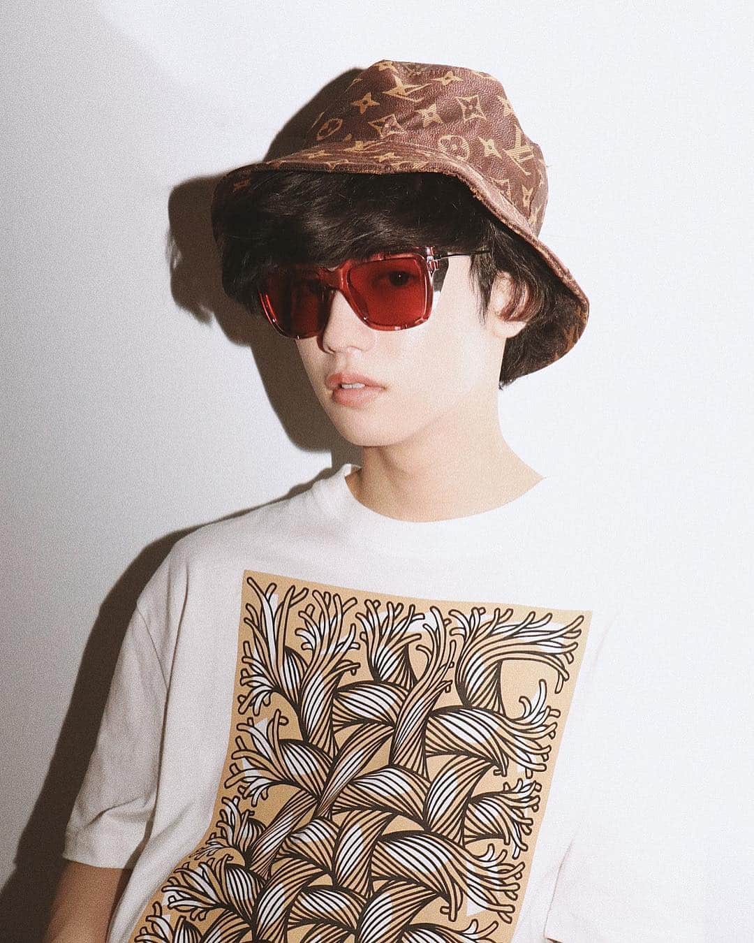 ロザッチのインスタグラム：「撮りました。#gucci #louisvitton #lv #nemeth」