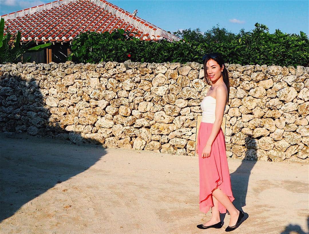 ノウィキ茉莉のインスタグラム：「Okinawa🏖 . . . #okinawa #japan #instagood #沖縄 #夏 #summer #whitesand #ワンピース #ootd #hapa #japanese #pose #sunny #perfectweather #石垣島 #toohot #humid #naturephotography #tan #東京カメラ部 #photography #olympus」