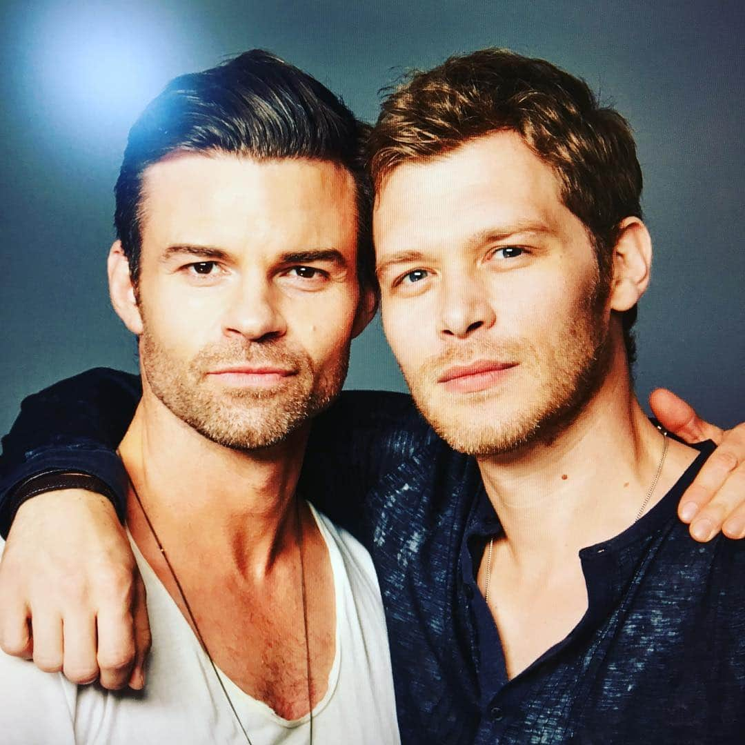 ジョセフ・モーガンさんのインスタグラム写真 - (ジョセフ・モーガンInstagram)「Brothers」7月23日 8時38分 - therealjosephmorgan