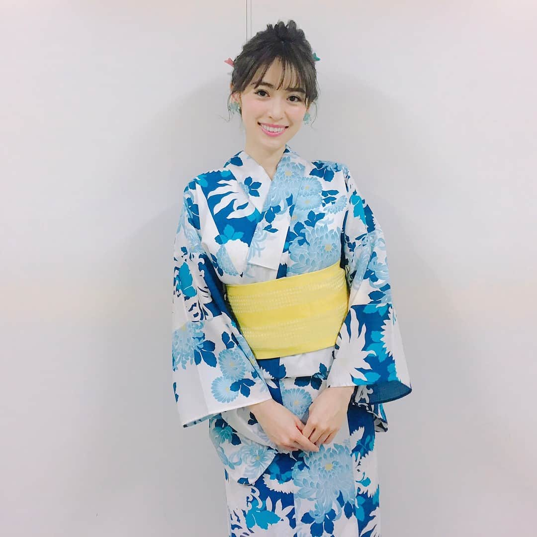 泉里香さんのインスタグラム写真 - (泉里香Instagram)「今夜21時からは 「ザ！世界仰天ニュース」に出演します💕！ 大好きな番組で、さらに衣装で浴衣を着せて頂き、 本番前からテンションあがってました🤤 収録はドキドキでした😳笑 夏ですね〜🍉」7月25日 19時58分 - rika_izumi_