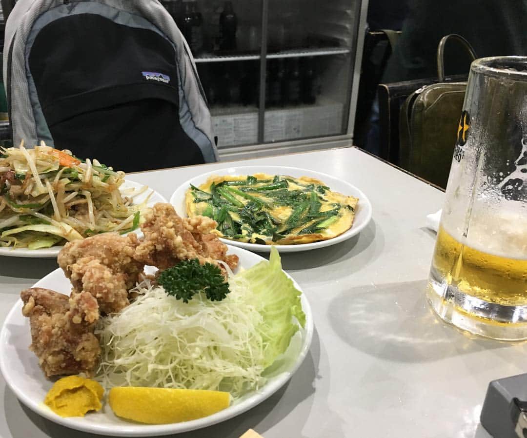 丸山ゴンザレスのインスタグラム：「居酒屋千両。学生時代からのお決まりメニュー。」
