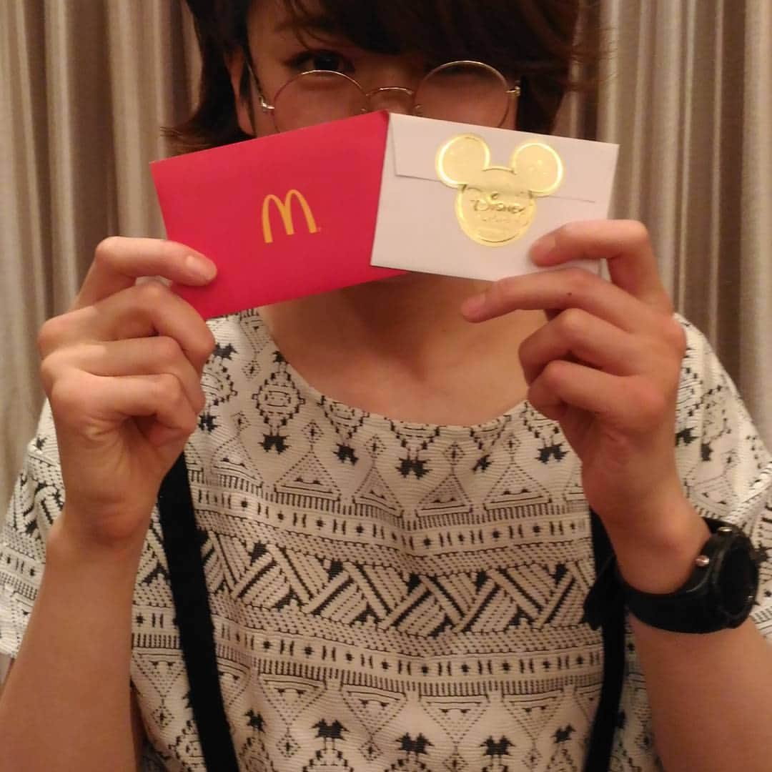 のインスタグラム：「92.00なにがし点で一番になれました。(･∀･)マック券とディズニー券ｹﾞｯﾄしました！  見てくださった方、ありがとうございました☆  #カラオケ #ライブ配信でライブ風 #マイタンバリン」
