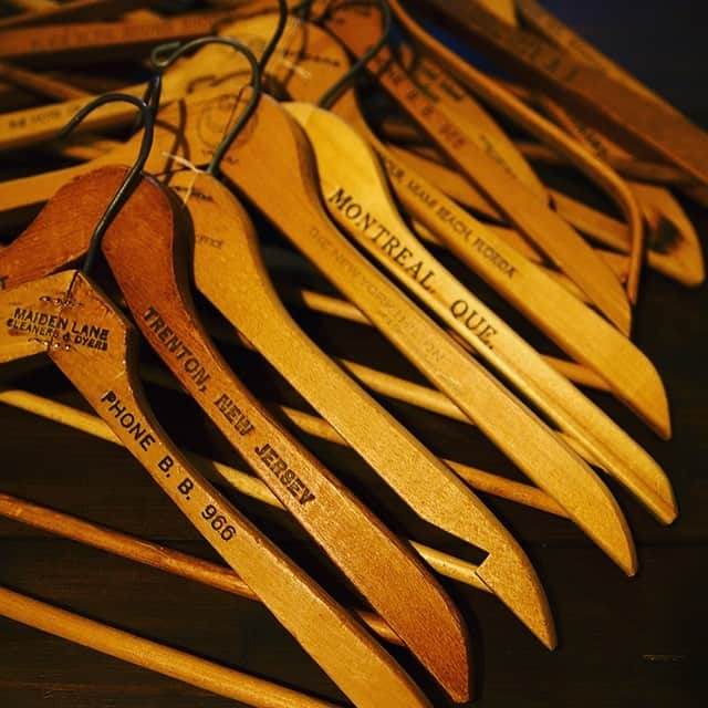 GreenAngleさんのインスタグラム写真 - (GreenAngleInstagram)「@green_angle_mensstore Vintage Hanger Blog up.  #hanger #Vintage #antique #home #greenangle #menstyle #menswear #mensfashion #fashion #harajuku」7月3日 16時21分 - green_angle_mensstore