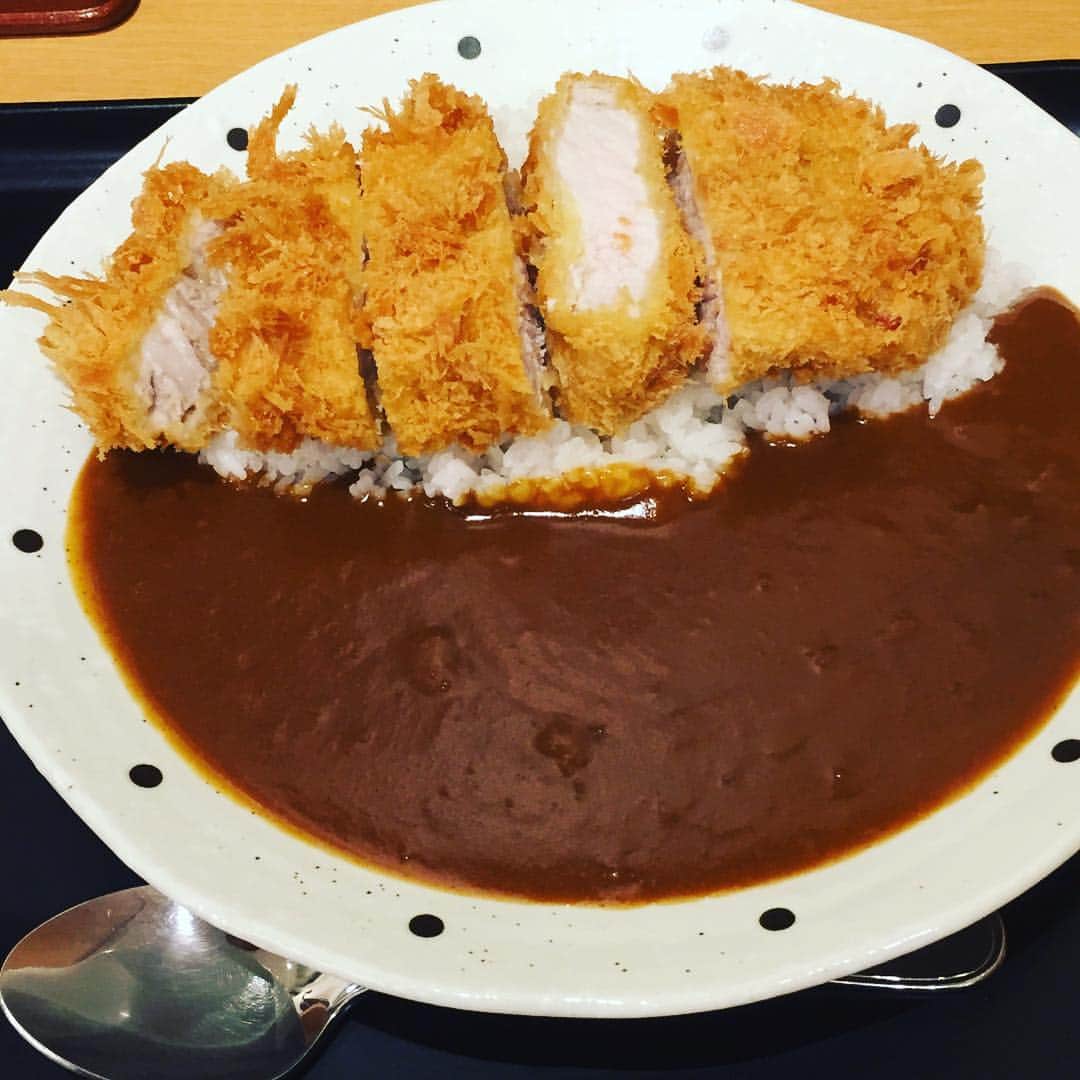 江口拓也さんのインスタグラム写真 - (江口拓也Instagram)「カツカレーを食べねばならぬ日がある。  #カツカレー」7月3日 17時46分 - takuyaeguchi81