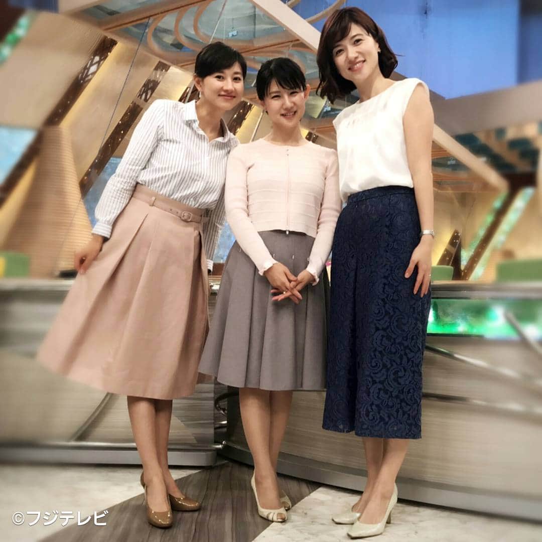 フジテレビ「とくダネ！」のインスタグラム：「今日の衣装はそれぞれイメージにぴったりと思いませんか？(^^) また明日も、#朝8時からテレビの前でお会いしましょう！ さて、#どんなセリフが合うでしょう？ #中江有里 #菊川怜 #梅津弥英子 #とくダネ大喜利 #大喜利 #とくダネコーデ #ファッション #コーディネート #今日のコーデ #アナウンサー #スタイリスト #岡のぞみ #mihoishino #2017 #7月4日 #火曜日 #とくダネ #tokudane #フジテレビ #fujitv 170704」