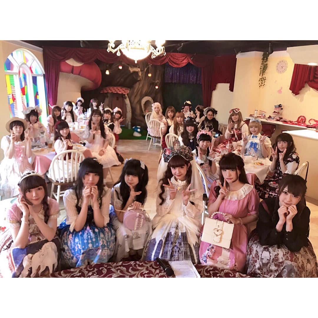 三上みかんのインスタグラム：「Misako Aoki's tea party on this Saturday !  merry merli participated as fashion models! . This dress I'm wearing is from a Chinese brand called "Nightmare". . #lolita  #lolitafashion  #misakoaoki #merrymerli #japanesegirl #teaparty」