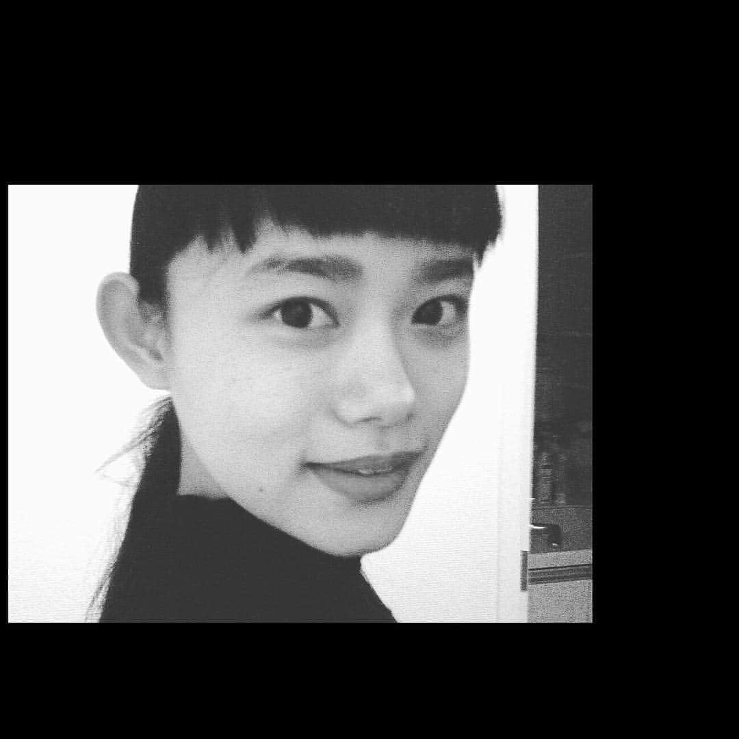 杉咲花のインスタグラム：「◯。●」