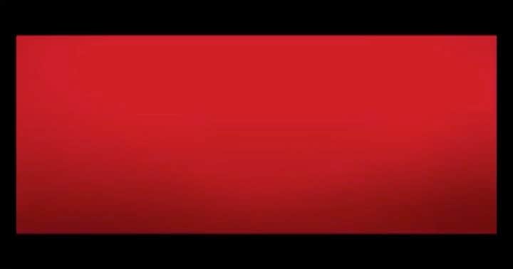 藤野有理のインスタグラム：「現在放送中の日産マーチ（@nissanjapan)のTVCMに出演させて頂いています。  かわいいナデシコピンク色のマーチ🌸  ぜひ、ご覧ください。」