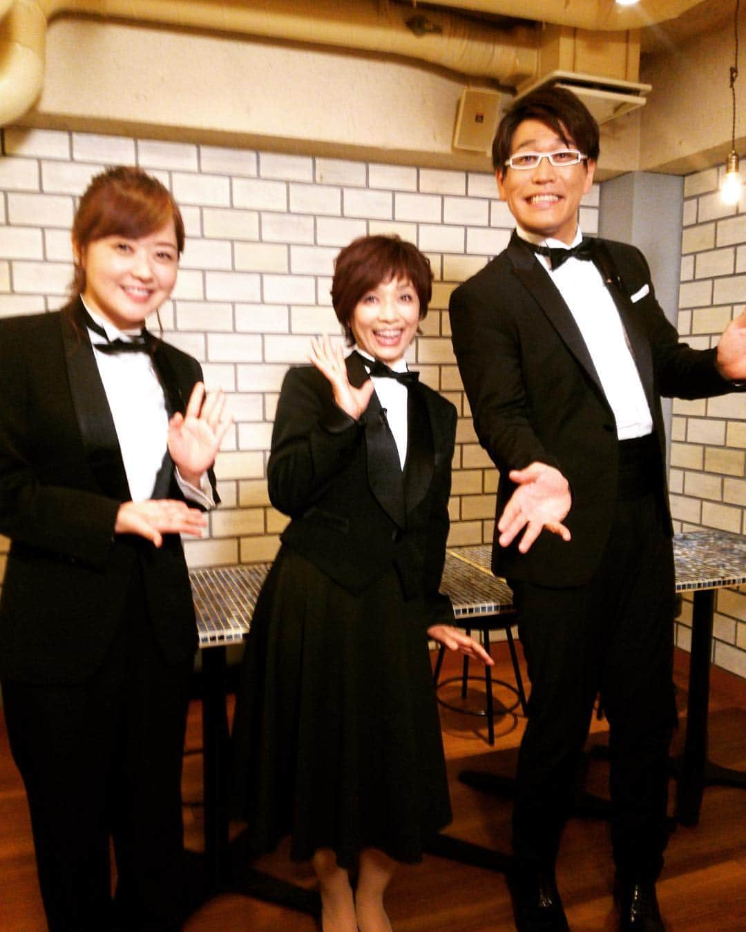 日本テレビ「ヒルナンデス！」さんのインスタグラム写真 - (日本テレビ「ヒルナンデス！」Instagram)「7月6日(木)ＯＡ『2017上半期取材殺到グルメ店BEST10』からのオフショット。 今年大活躍のゲストと一緒に、上半期取材殺到した話題のグルメ店を巡ります。 （C）日本テレビ #ヒルナンデス #上半期取材殺到グルメ店BEST10 #榊原郁恵 #古坂大魔王」7月5日 14時40分 - hirunandesu_ntv_official